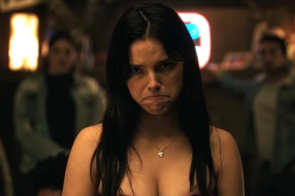 Inde Navarrette, Obsession